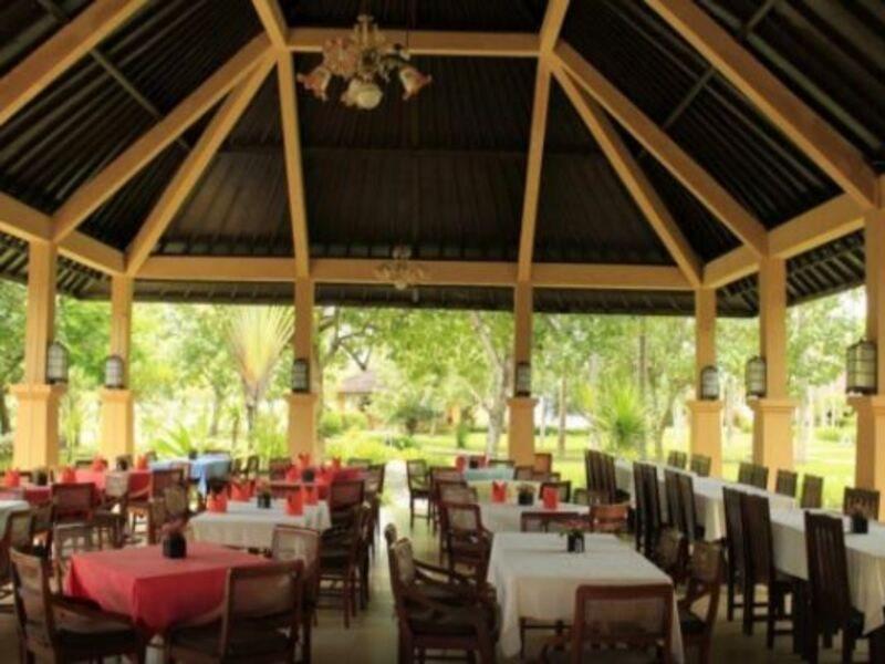 Tastura Beach Hotel Kuta  ภายนอก รูปภาพ