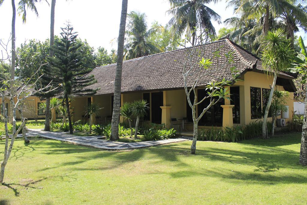 Tastura Beach Hotel Kuta  ภายนอก รูปภาพ
